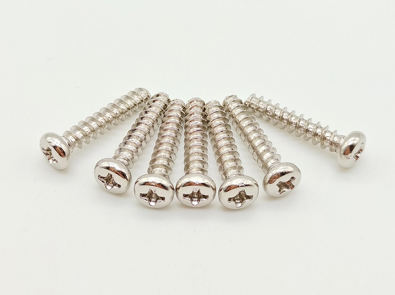 Phillips-Pan-head-tapping-screw